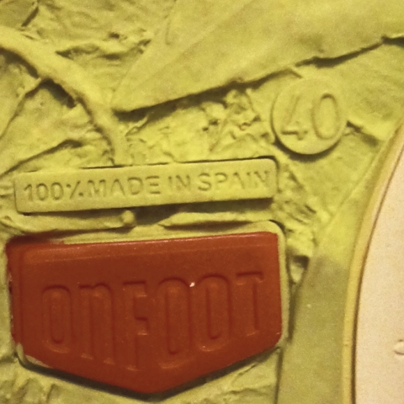 On Foot Perforated Design Leather Shoe's in Size 40/8.5 (Handmade in Spain) - Picture 10 of 10